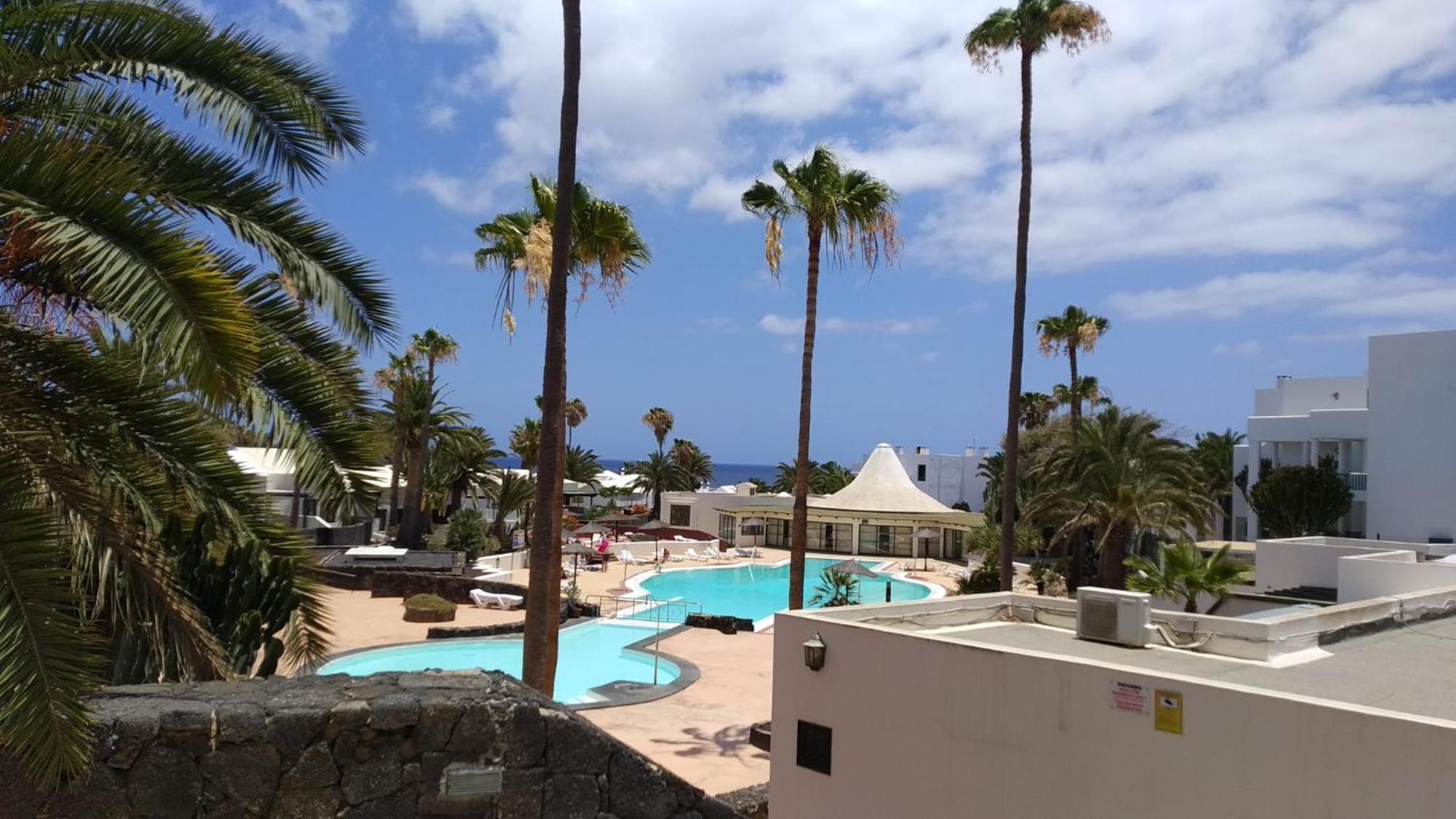 Luxury Apartamento Luz De Mar Complejo Playa Roca Costa Teguise Luaran gambar