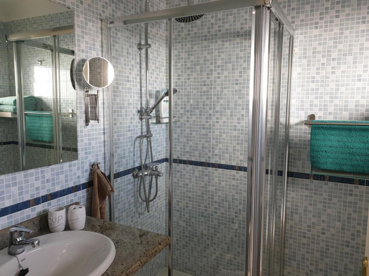 Luxury Apartamento Luz De Mar Complejo Playa Roca Costa Teguise Luaran gambar